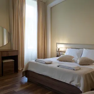 boutique-hotel-filosofia.alltbilisihotels.com/